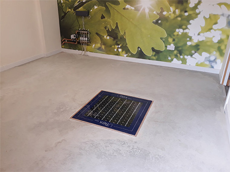HLI Centre, Livingstone. Uflex mini floor display window