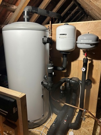 Grant QR hot water cylinder installed in loft